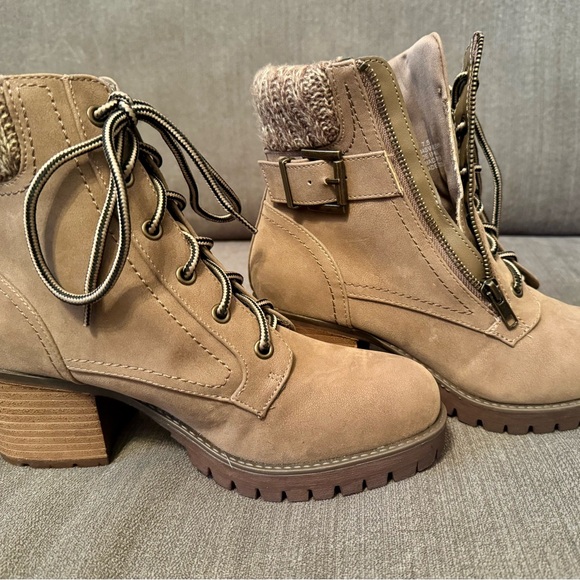 MIA‎ Micaelyn Taupe Lace Up Lug Sole Booties 7.5 NWOT Faux Suede Knit Cuff Heel - Picture 4 of 7